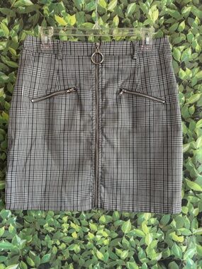 PrettyLittleThing Black and White Plaid Zip-Front Mini Skirt